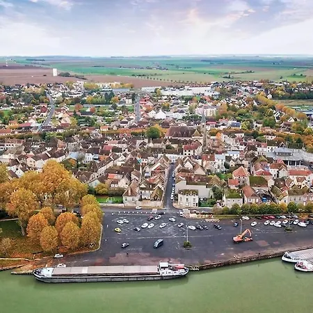 T2 Authentique Au Centre De Sur Seine Bray-sur-Seine